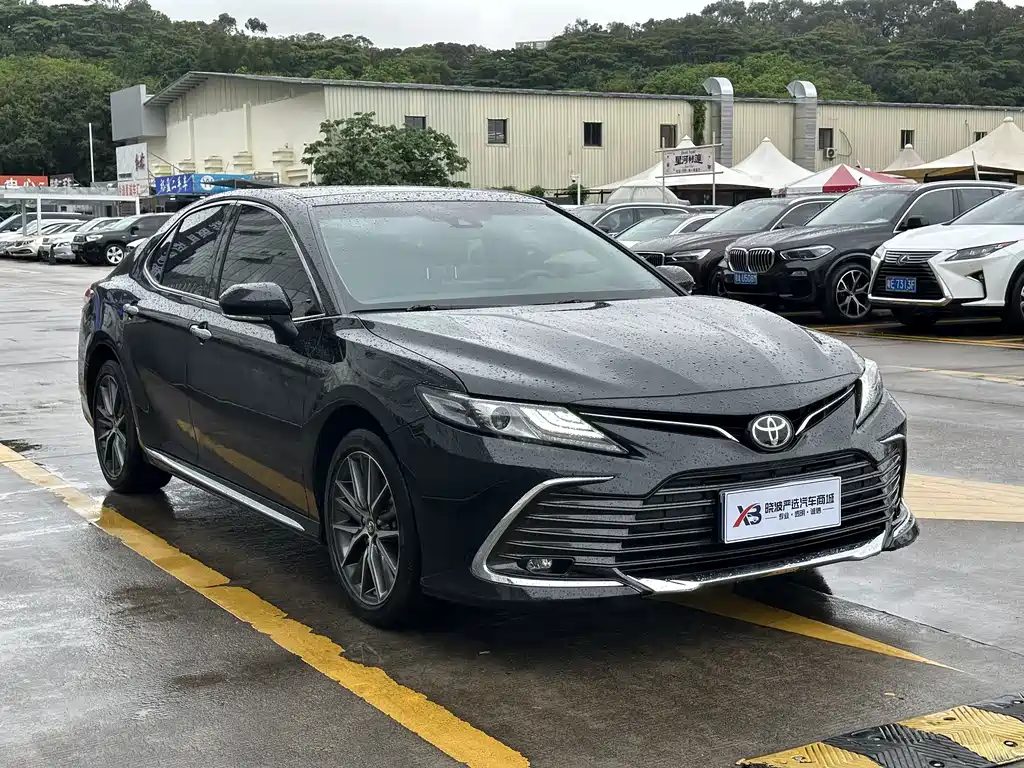 Camry 2.5 G Luxury
