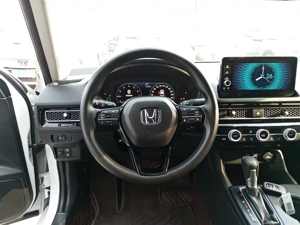 Integra 240 TURBO CVT Tech