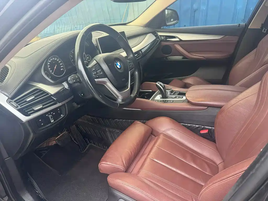 BMW X6 xDrive35 i Luxury