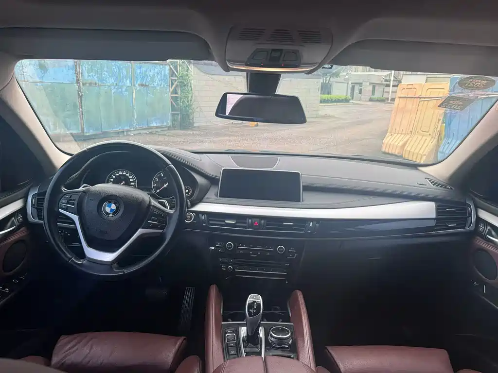 BMW X6 xDrive35 i Luxury