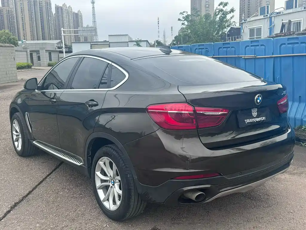 BMW X6 xDrive35 i Luxury