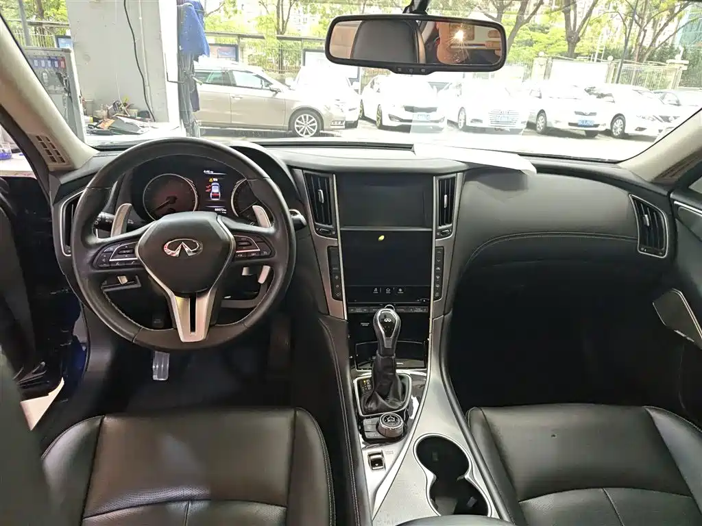 Infiniti Q50 L 2.0 T Progressive Enjoyment CN-VI