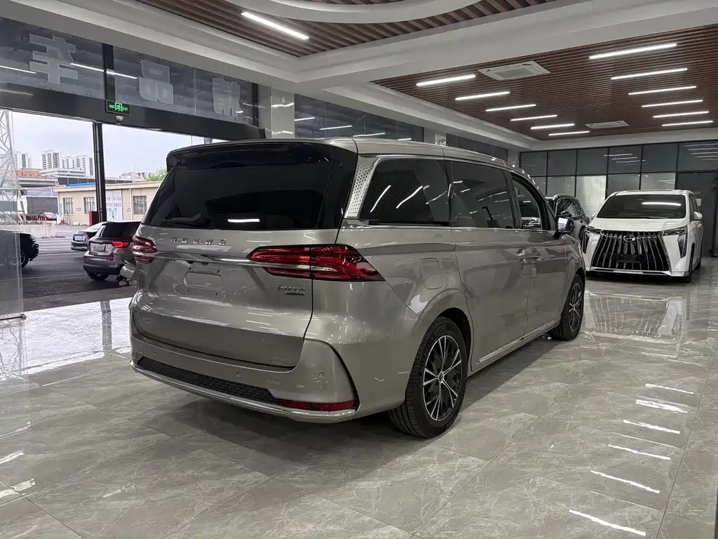 Roewe iMAX8 400 TGI Supreme Enjoyment