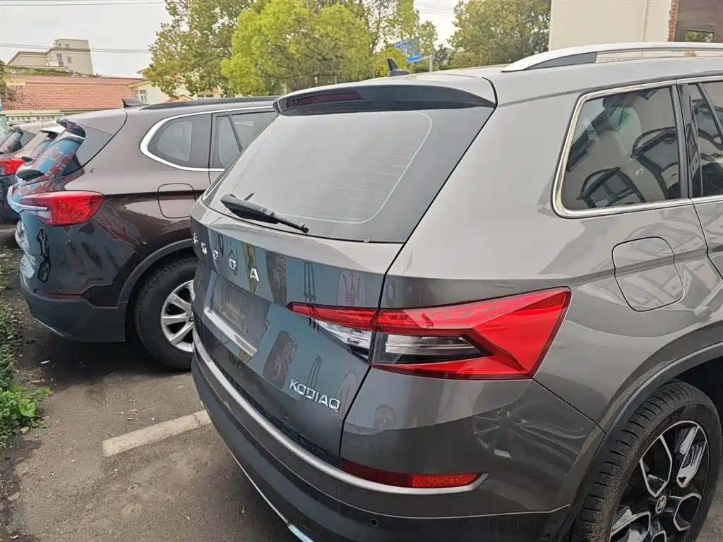 Kodiaq 柯迪亚克 2019款 改款 TSI330 7座两驱豪华优享版 国VI