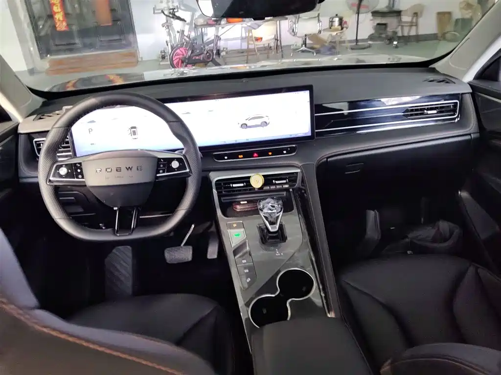 Roewe RX5 1.5 T Luxury Slide Screen