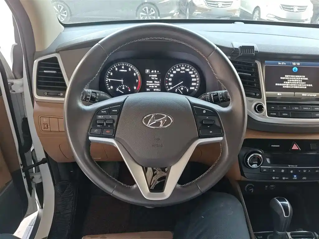 Tucson 1.6 T DCT 2 WD Intelligent