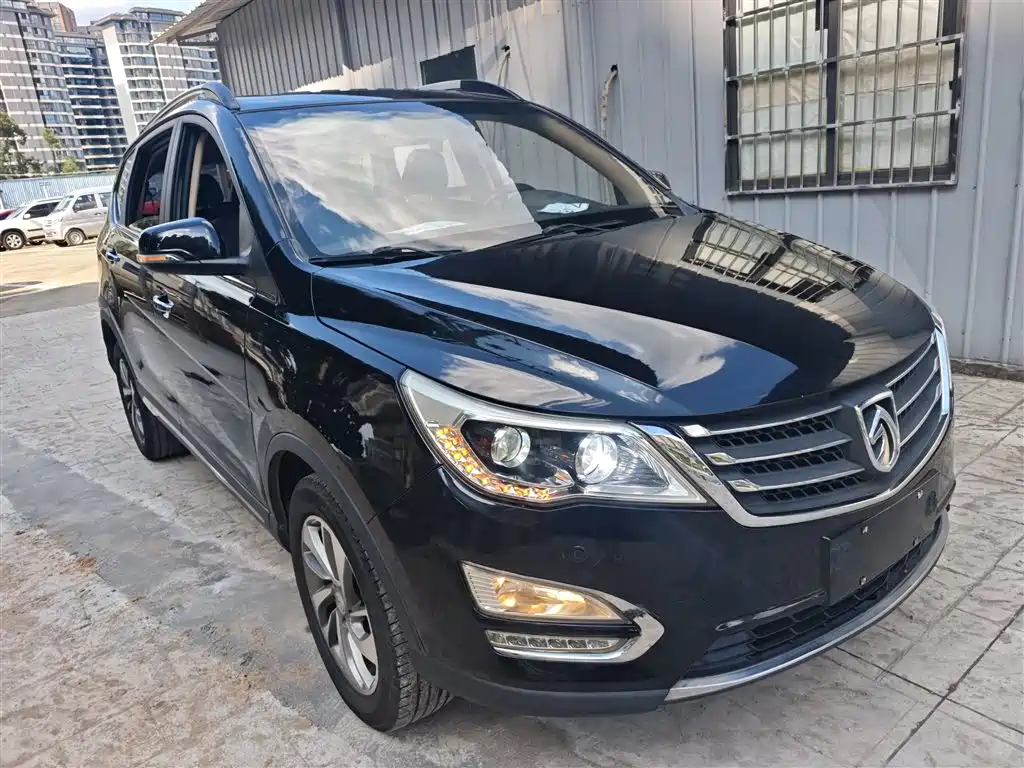 Baojun 560 1.8 L Manual Luxury