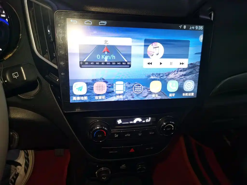 Changan CS15 1.5 L Auto Fashion