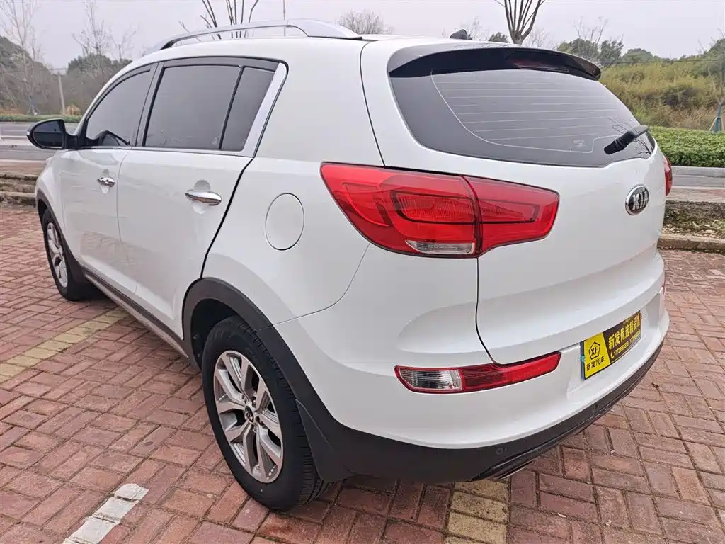 Sportage 2.0 L Auto 2 WD GLS