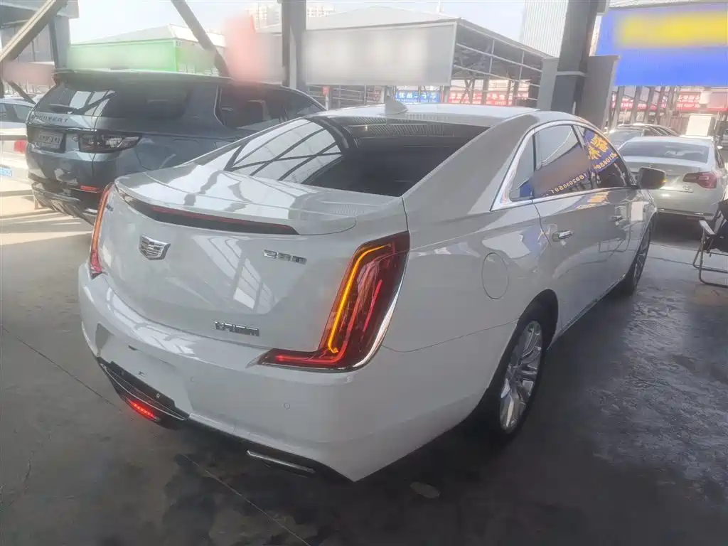 Cadillac XTS 28 T Tech