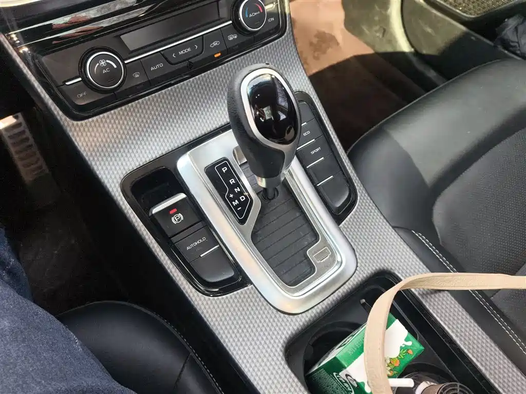 Emgrand GS Sport 1.8 L Auto Leading Style