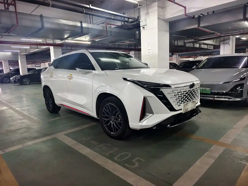 Changan Oshan Z6 Blue Whale 1.5 T DCT Smart Enjoyment