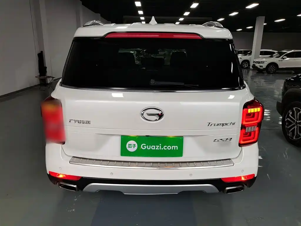 GAC Trumpchi GS8 320 T 2 WD Luxury Connected (7-seat)