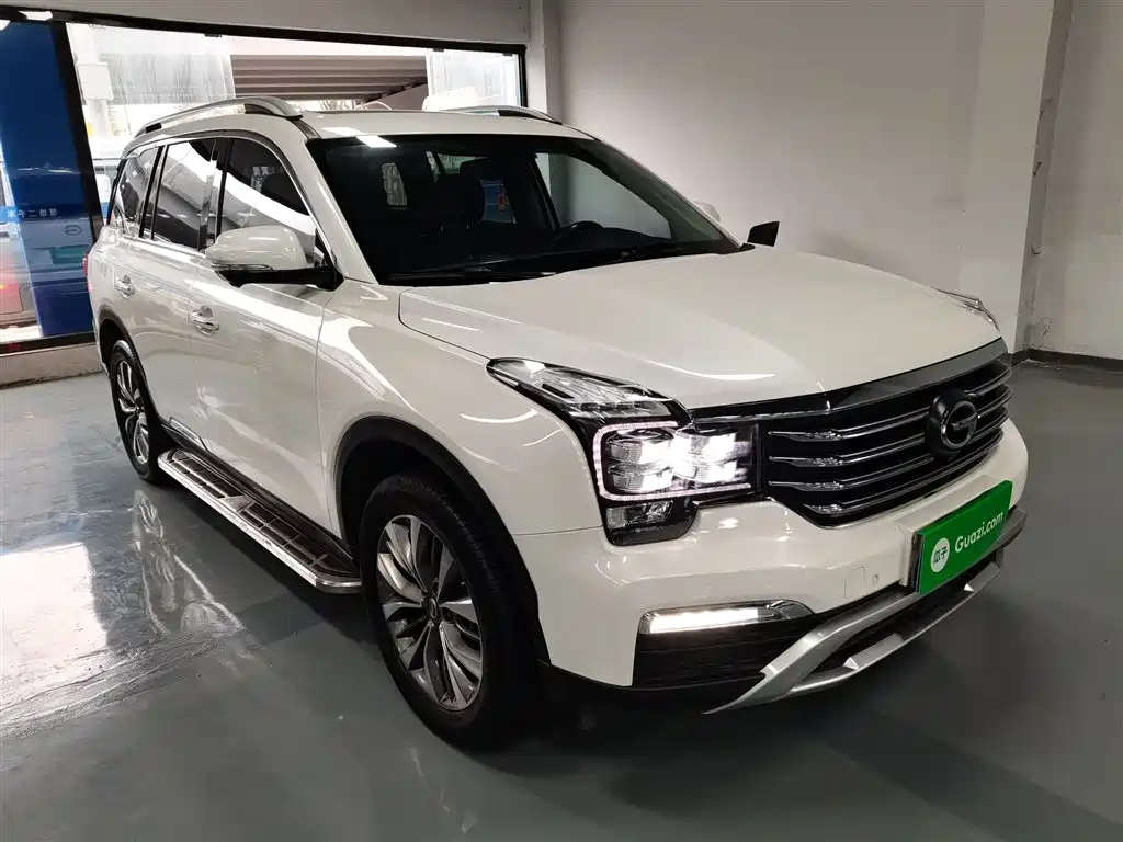 GAC Trumpchi GS8 320 T 2 WD Luxury Connected (7-seat)