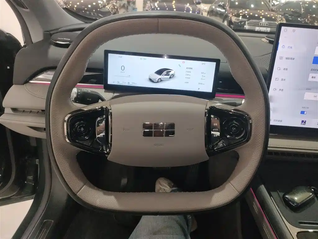 Galaxy Xingyao 8 130 km EM-i Premium