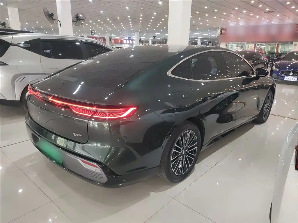 Galaxy Xingyao 8 130 km EM-i Premium