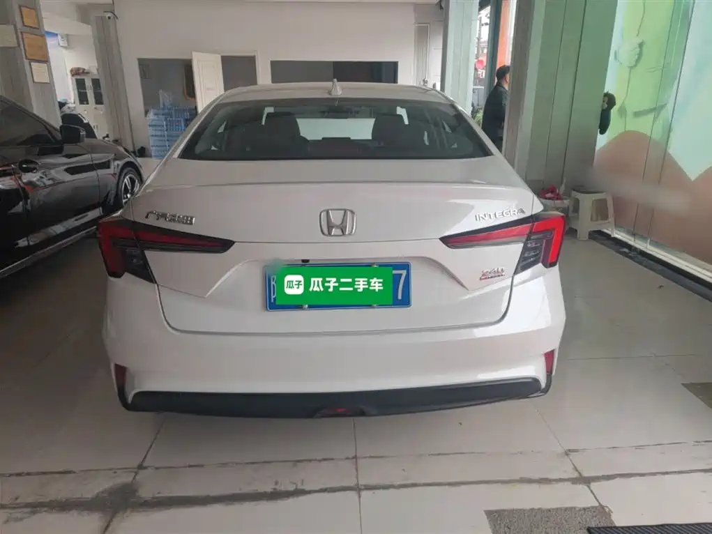 Integra 240 TURBO CVT Smart Enjoyment