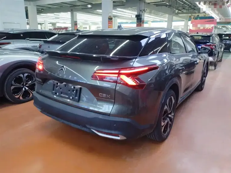 Citroën C5 X 凡尔赛C5 X 2021款 1.6 T 耀不凡