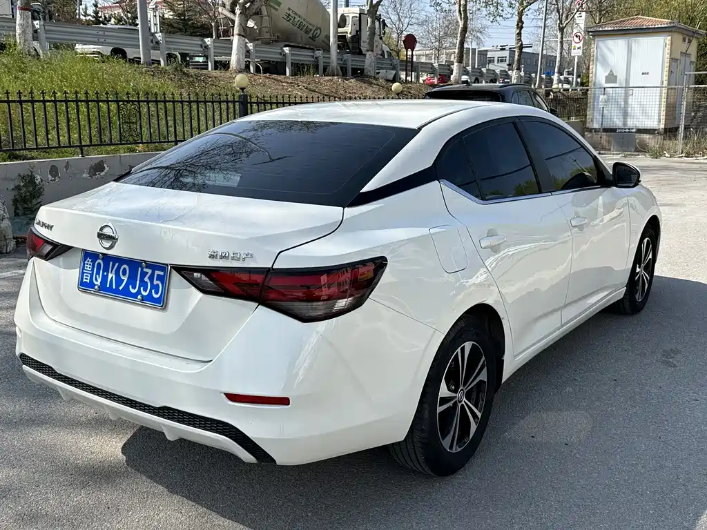 Sylphy 1.6 L XL CVT Joy