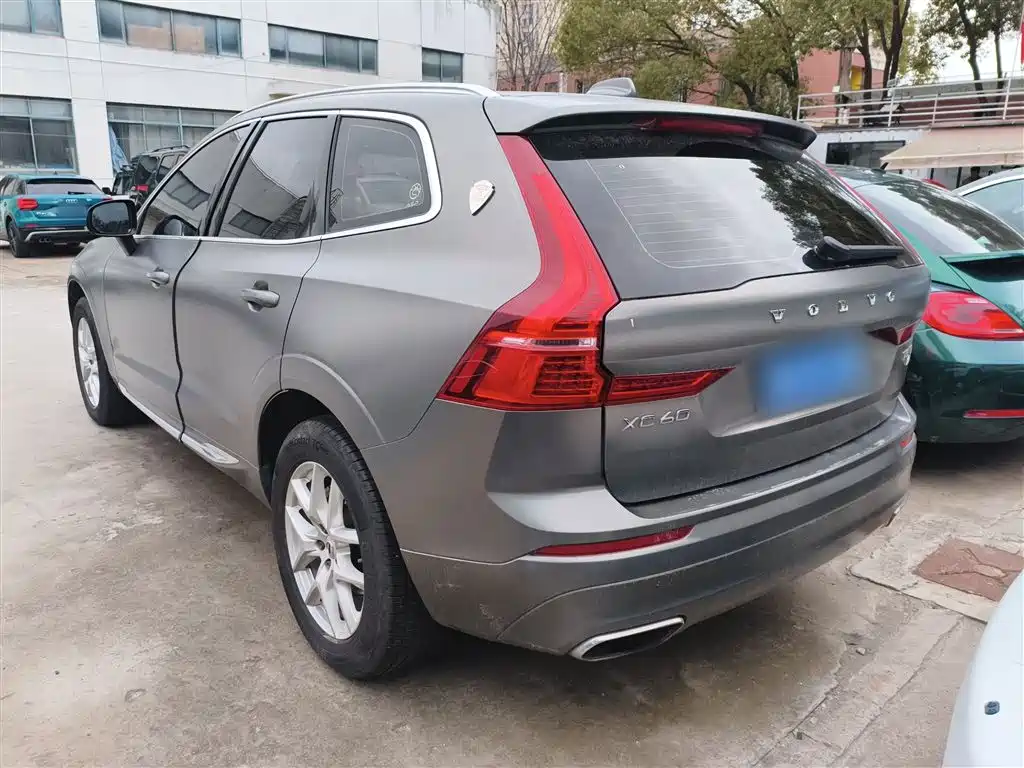 Volvo XC60 T5 4 WD Smart Ease CN-VI