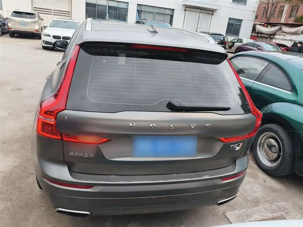 Volvo XC60 T5 4 WD Smart Ease CN-VI