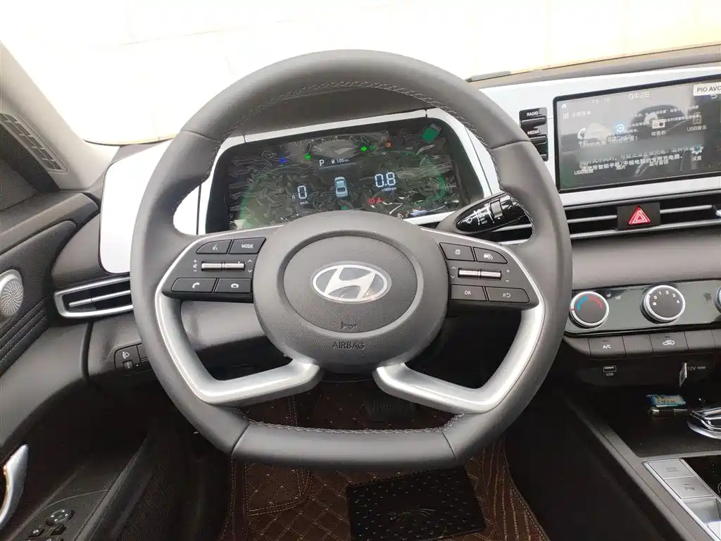 Elantra 1.5 L CVT GLX Elite
