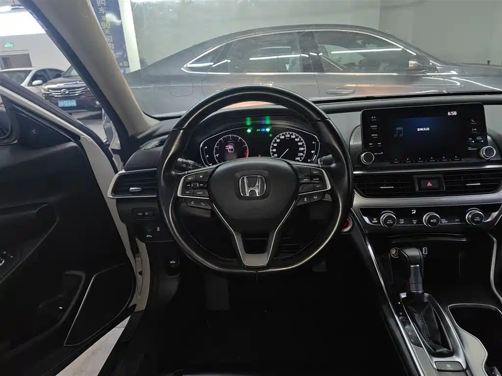 Accord 260 TURBO Luxury CN-VI