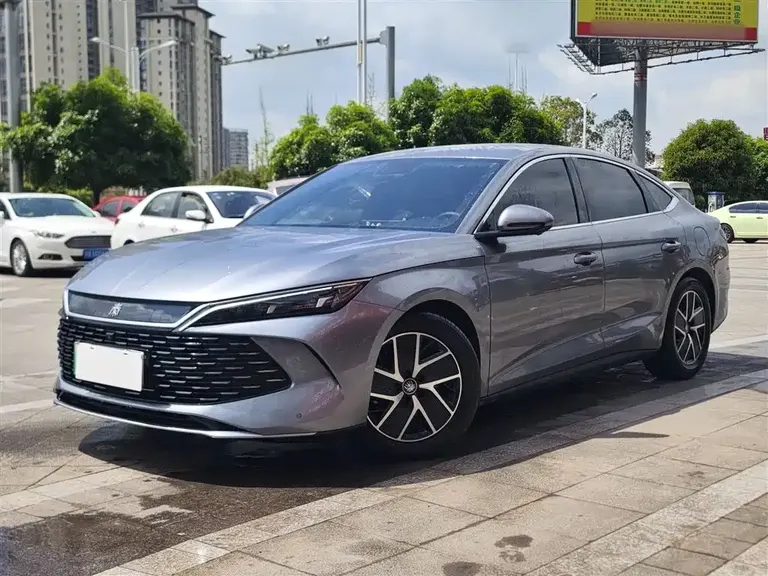 BYD Qin L DM-i 80 KM Transcend