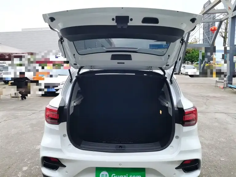 MG ZS 180 DVVT Auto Lite