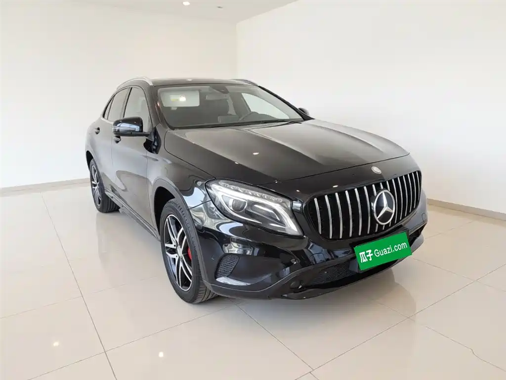 Mercedes-Benz GLA GLA 220 4 MATIC Fashion