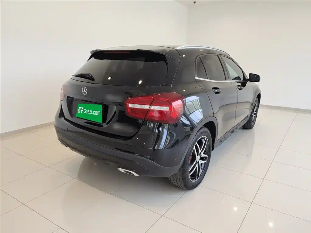 Mercedes-Benz GLA GLA 220 4 MATIC Fashion