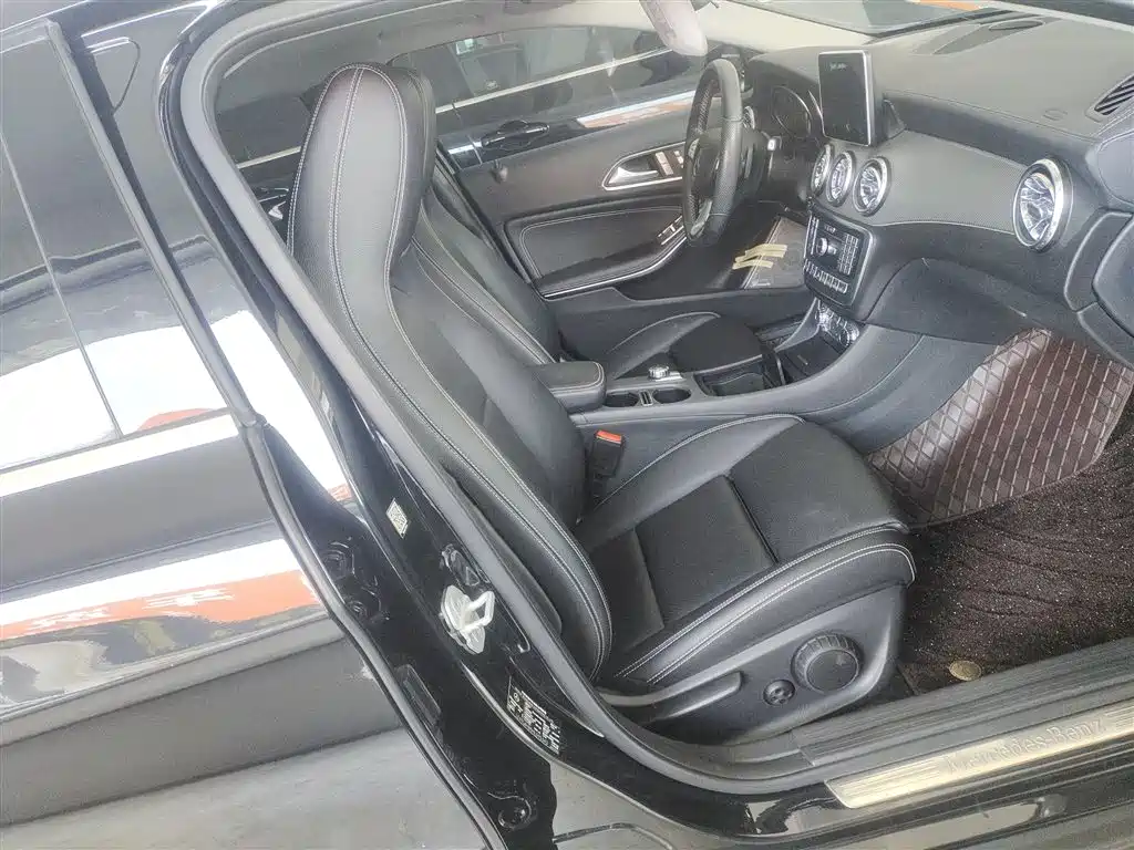 Mercedes-Benz GLA GLA 220 4 MATIC Fashion