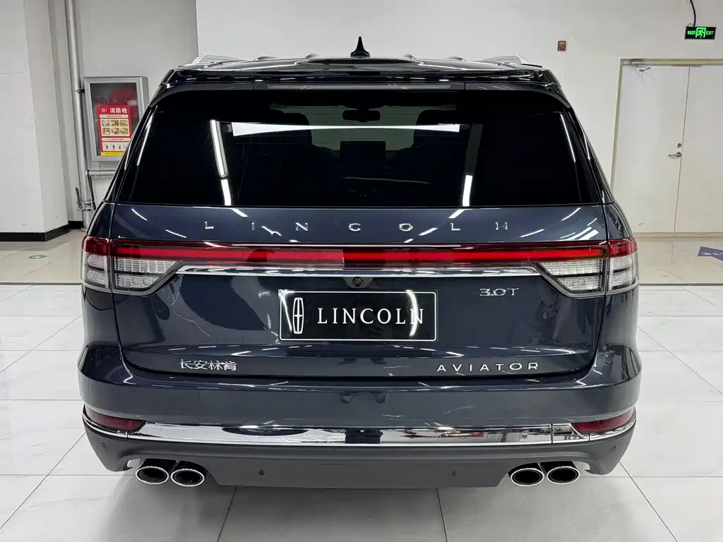 Aviator 3.0 T V6 4 WD Executive