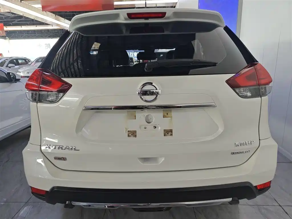 X-Trail 2.0 L CVT Connected Comfort 2 WD