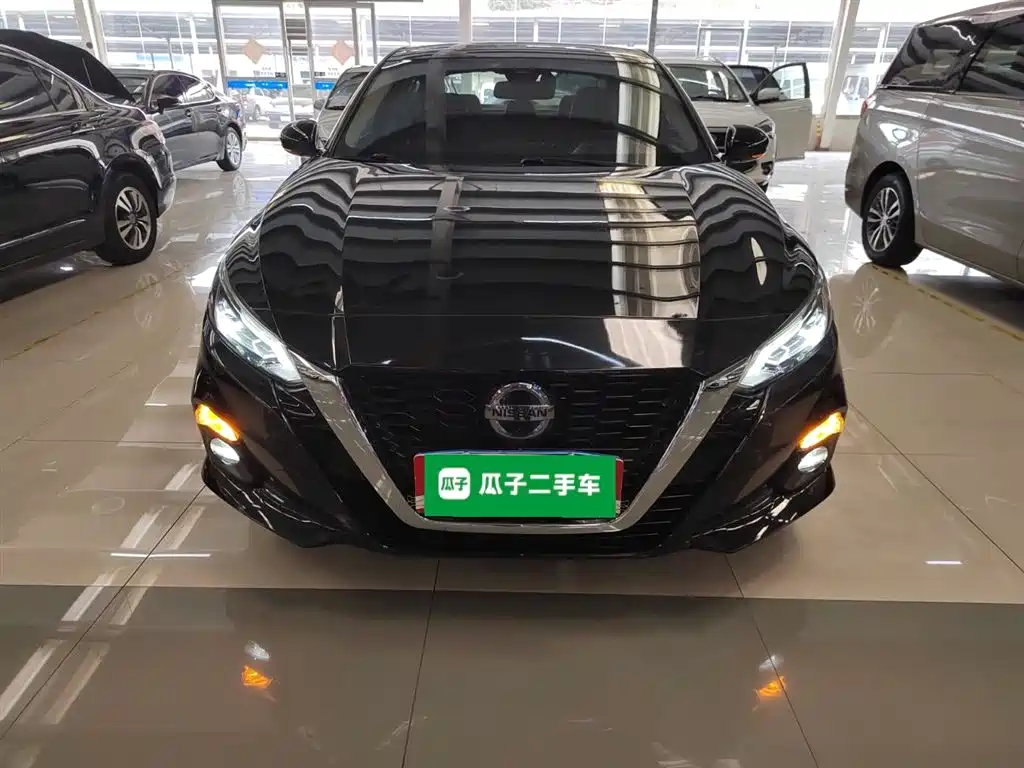 Teana Facelift 2.0 L XL Upper Smart Travel