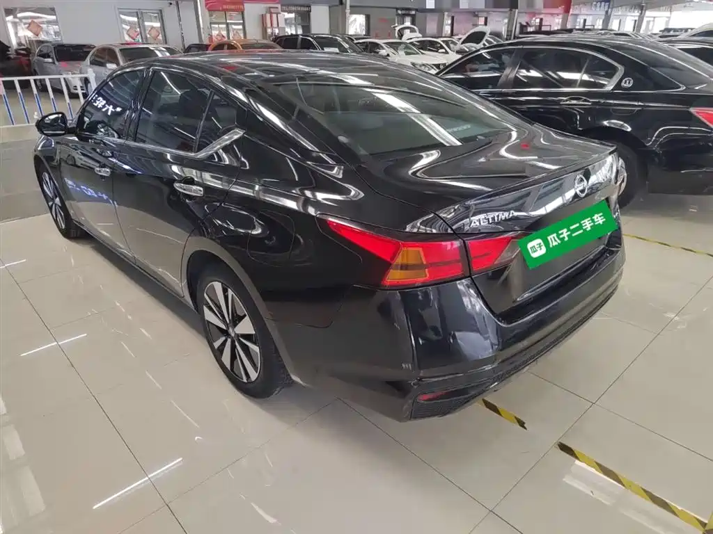 Teana Facelift 2.0 L XL Upper Smart Travel
