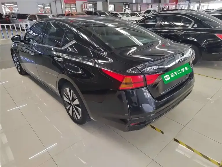 Nissan Teana Facelift 2.0 L XL Upper Smart Travel