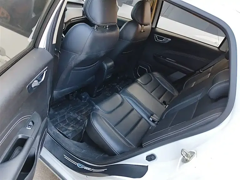 Geely Vision X3 1.5 L Auto Elite