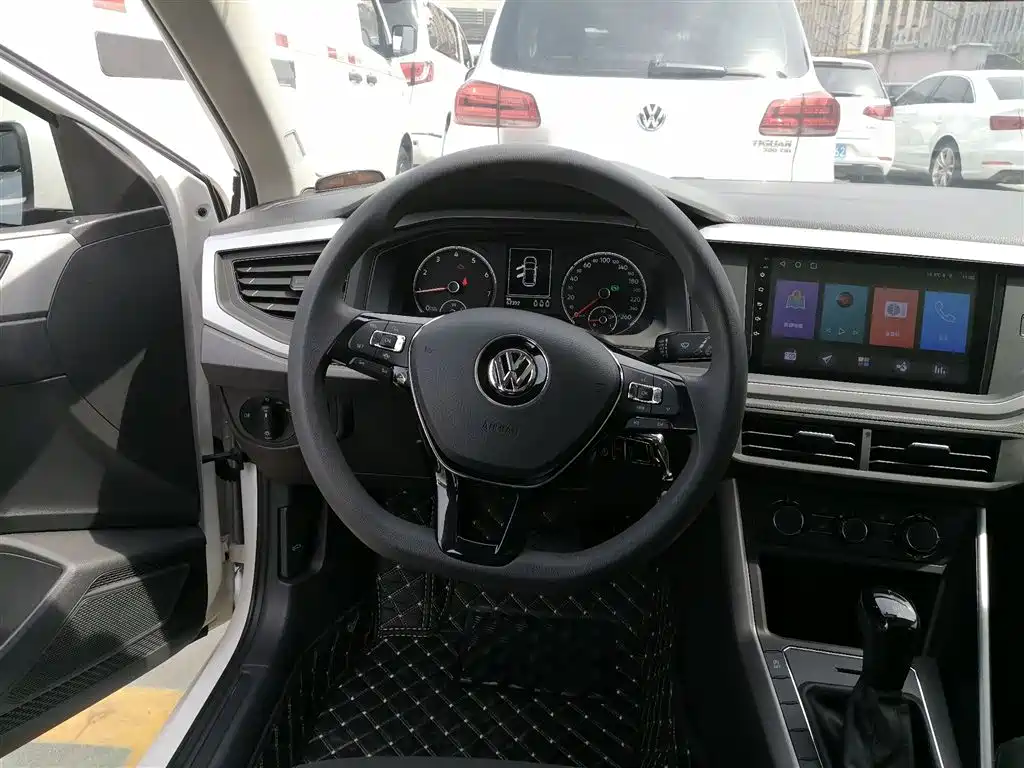 Polo Plus 1.5 L Auto Panoramic Pleasure