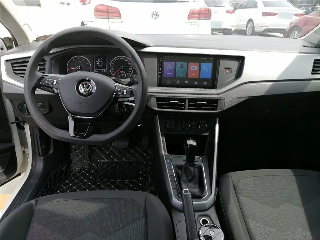 Polo Plus 1.5 L Auto Panoramic Pleasure