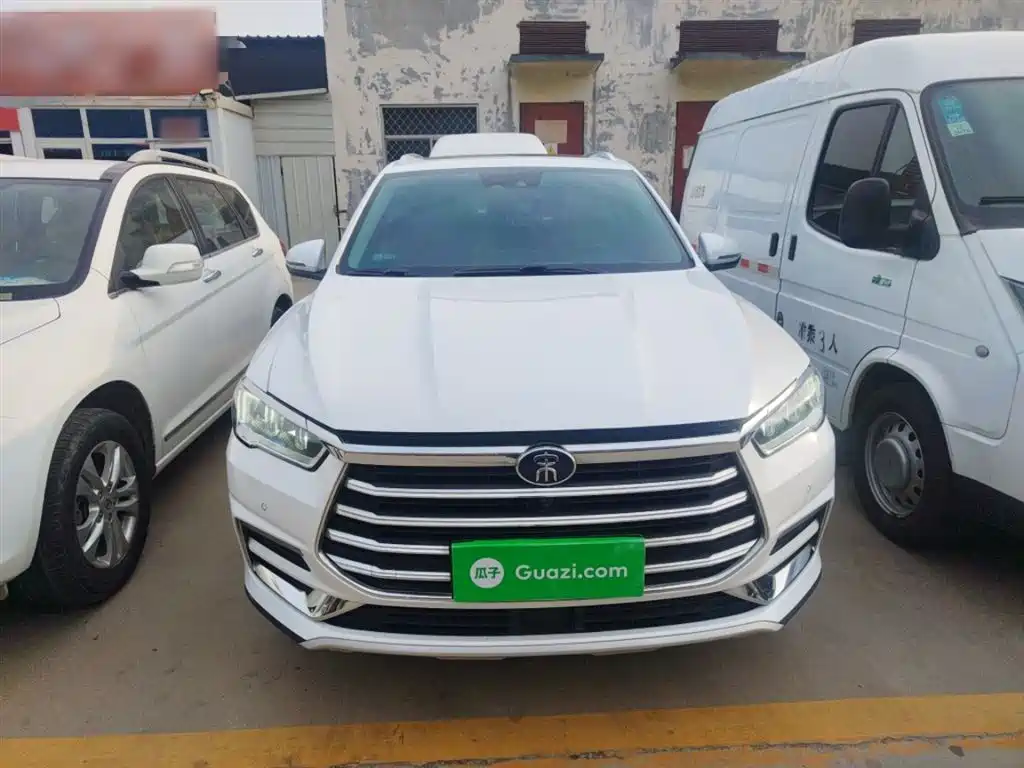 Song Pro 1.5 T Auto Luxury