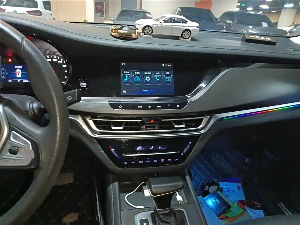 Changan CS35 PLUS Glory Million 1.6 L CVT Elite
