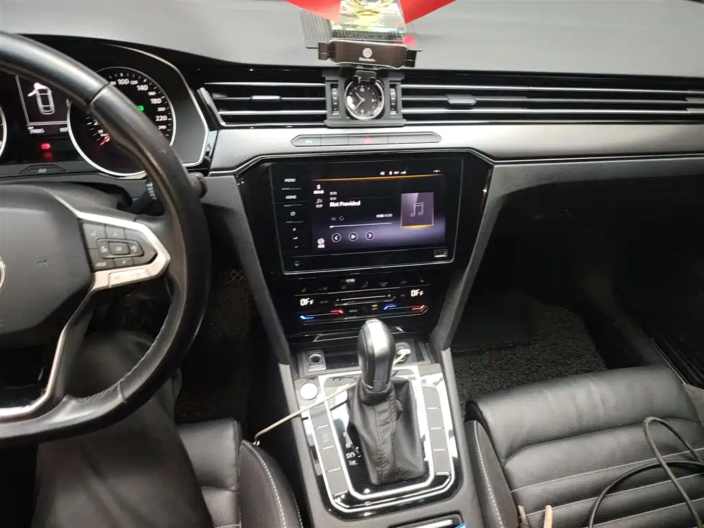 Magotan 330 TSI DSG Leading