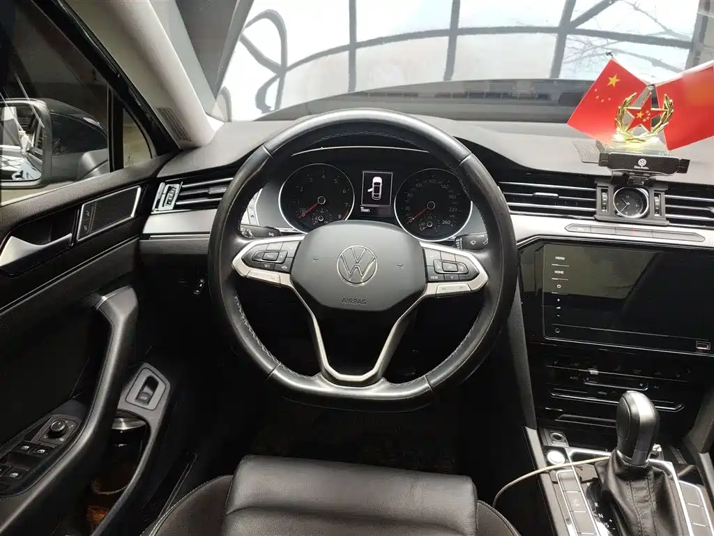 Magotan 330 TSI DSG Leading