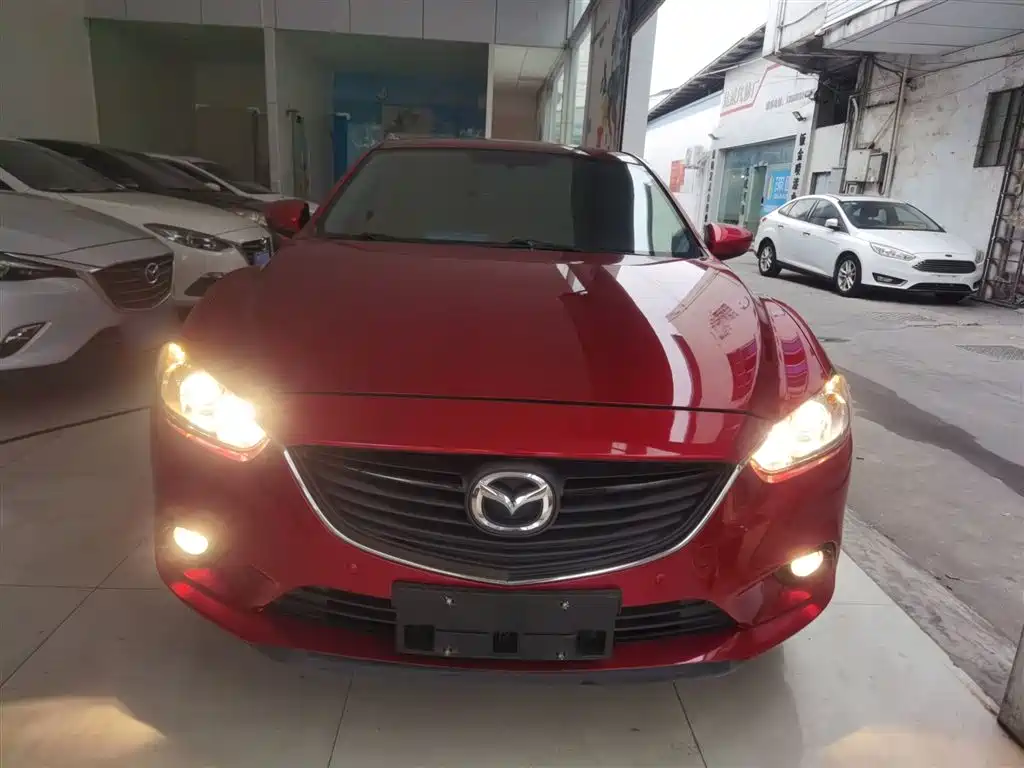 Atenza 2.0 L Blue Sky Luxury
