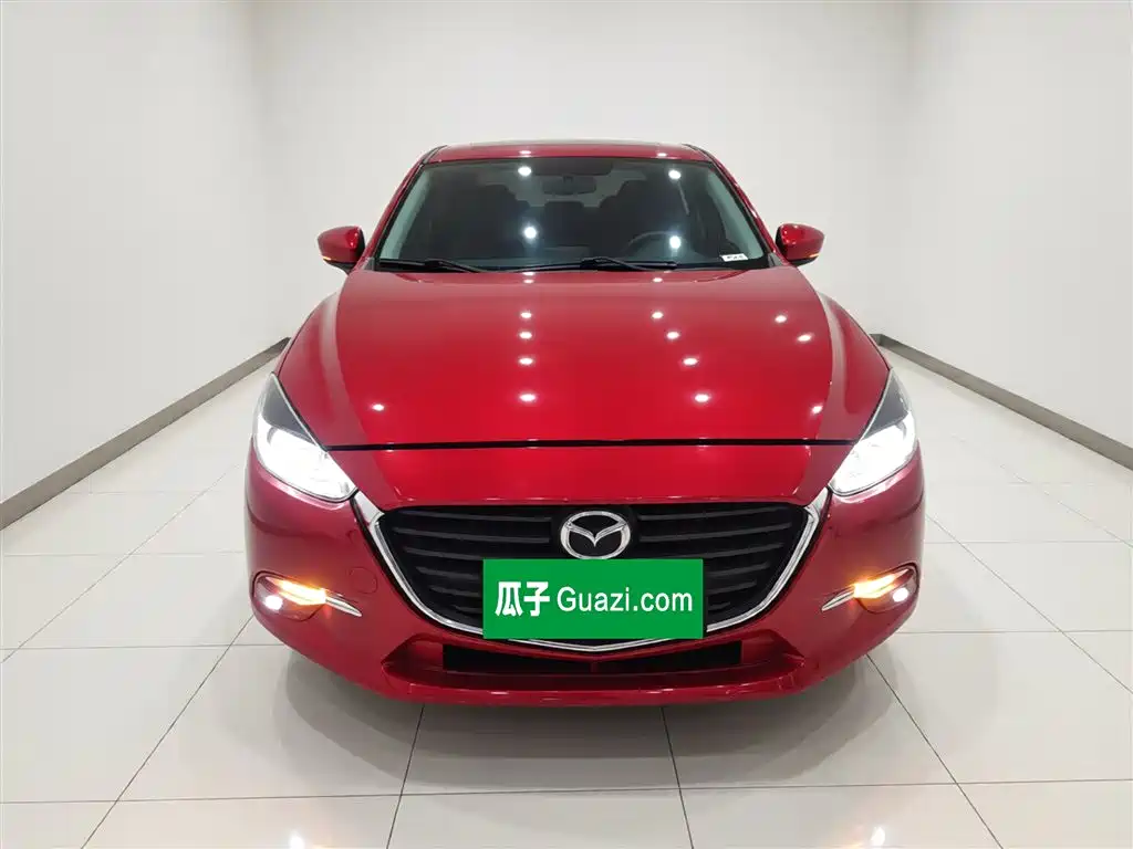Mazda 3 Axela Sedan 1.5 L Auto Luxury CN-V