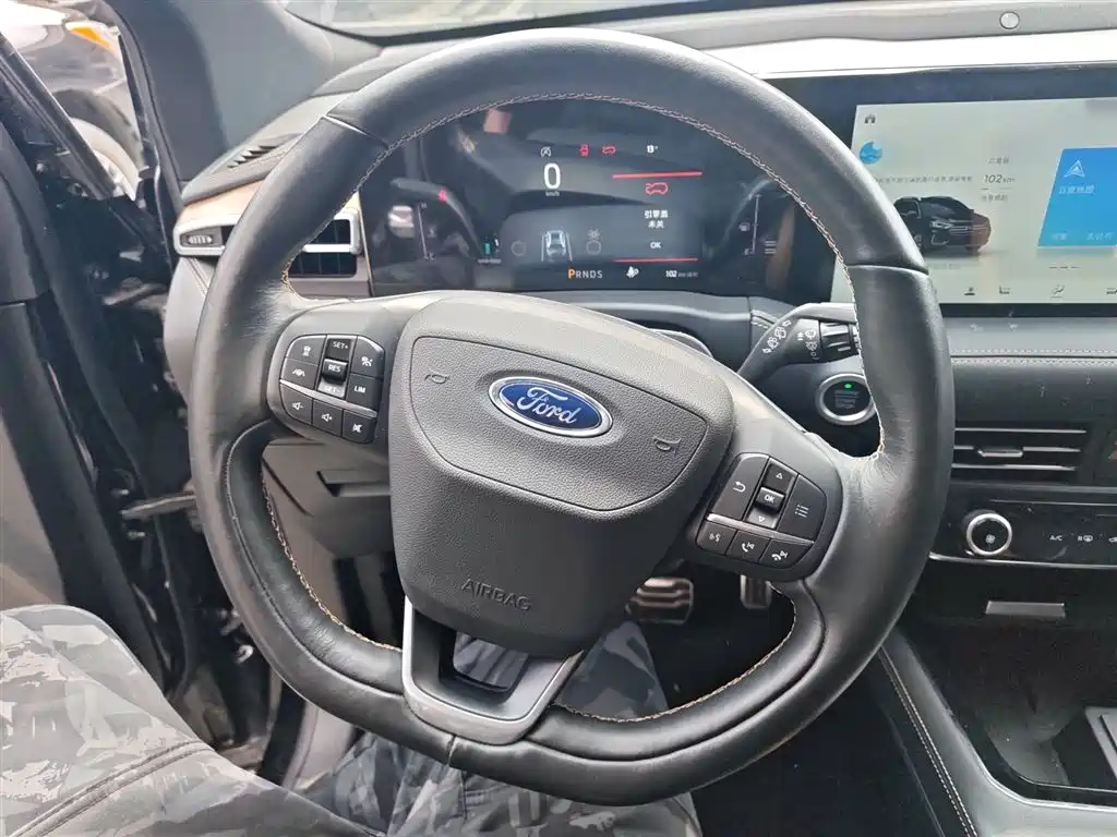 Edge PLUS EcoBoost 245 4 WD Supreme Sharp 7-seat