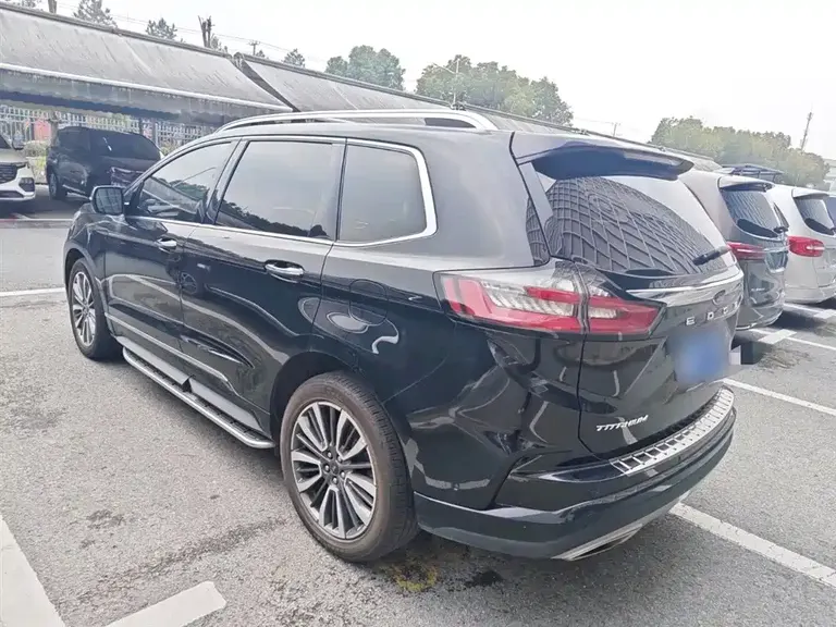 Ford Edge PLUS EcoBoost 245 4 WD Supreme Sharp 7-seat