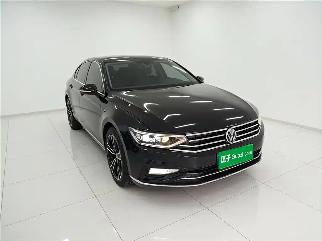 Magotan 330 TSI DSG Luxury