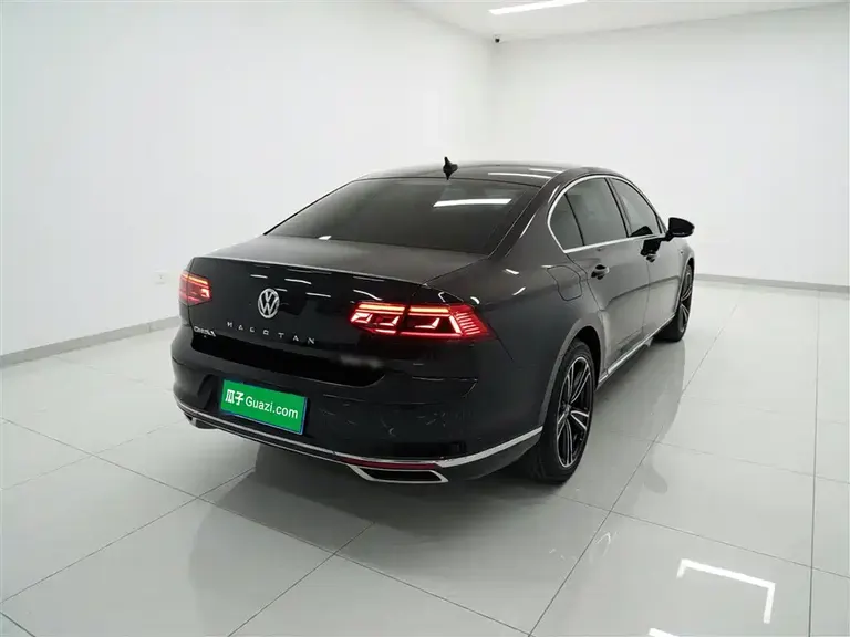 Volkswagen Magotan 330 TSI DSG Luxury